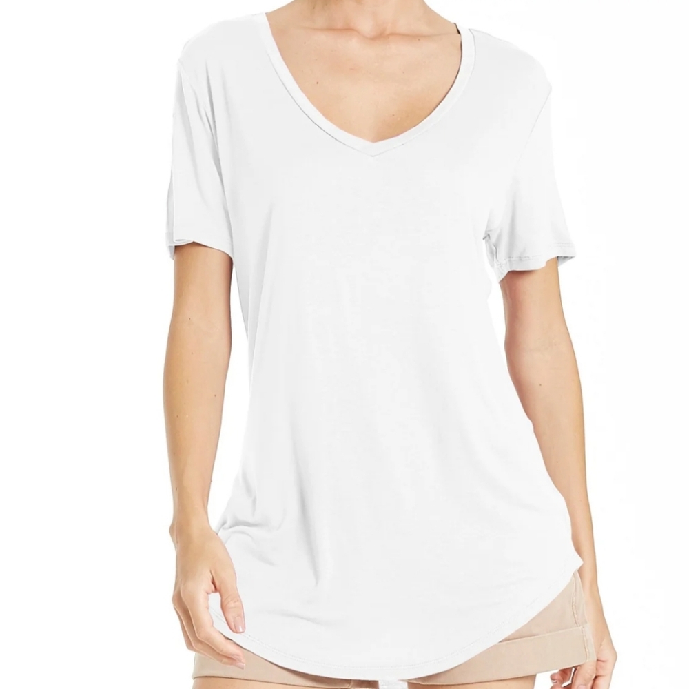 π³οΈβ Another Love Megan White Tee Basic Short Sleeve T-Shirt